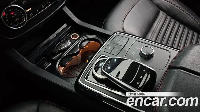 Mercedes-Benz GLE 350 4 Matic AMG LINE, снимка 6 - Автомобили и джипове - 55009560