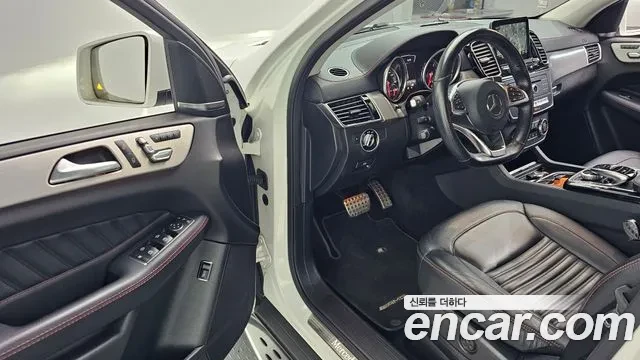 Mercedes-Benz GLE 350 4 Matic AMG LINE, снимка 9 - Автомобили и джипове - 55009560