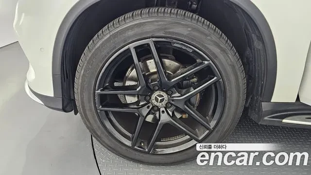 Mercedes-Benz GLE 350 4 Matic AMG LINE, снимка 15 - Автомобили и джипове - 55009560
