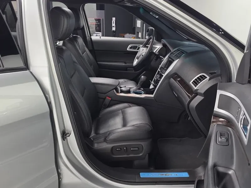 Ford Explorer 3.5 AWD - САМО 30% АВАНС, снимка 11 - Автомобили и джипове - 56368575