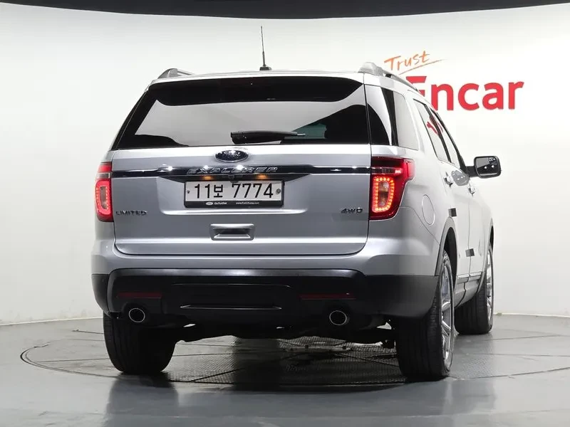 Ford Explorer 3.5 AWD - САМО 30% АВАНС, снимка 4 - Автомобили и джипове - 56368575
