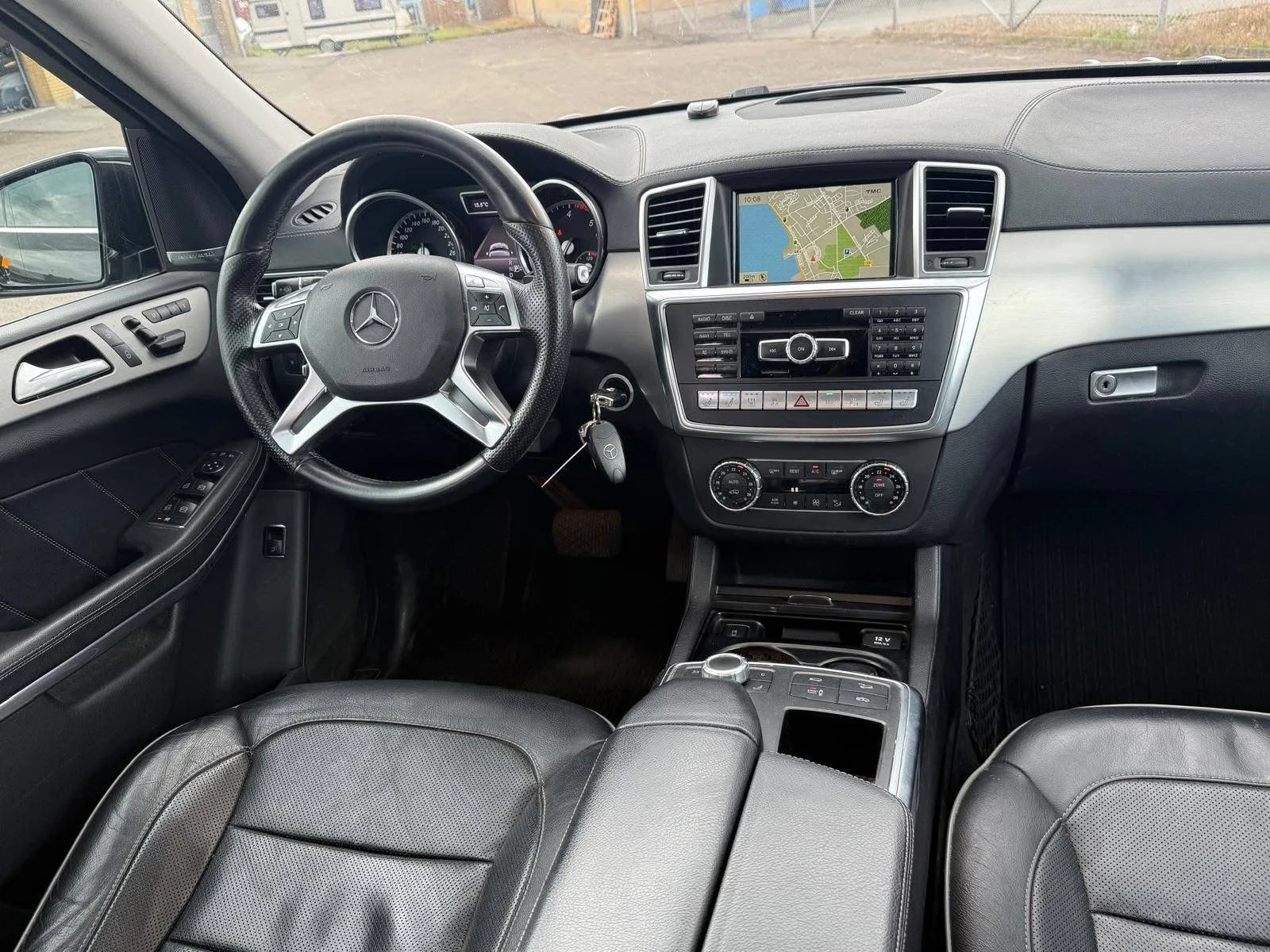 Mercedes-Benz GL 350 ОЧАКВАН ВНОС FULL AMG LINE 7МЕСТЕН ЛИЗИНГ 100% - изображение 10