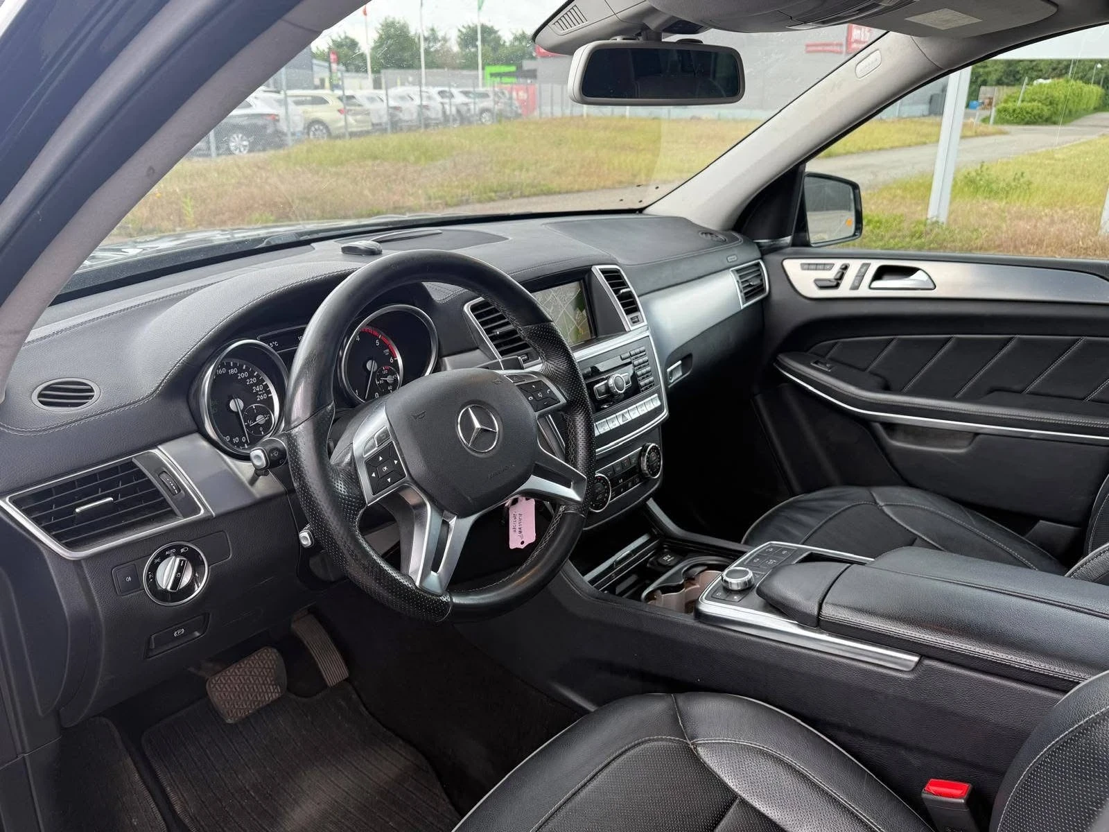 Mercedes-Benz GL 350 ОЧАКВАН ВНОС FULL AMG LINE 7МЕСТЕН ЛИЗИНГ 100% - изображение 9