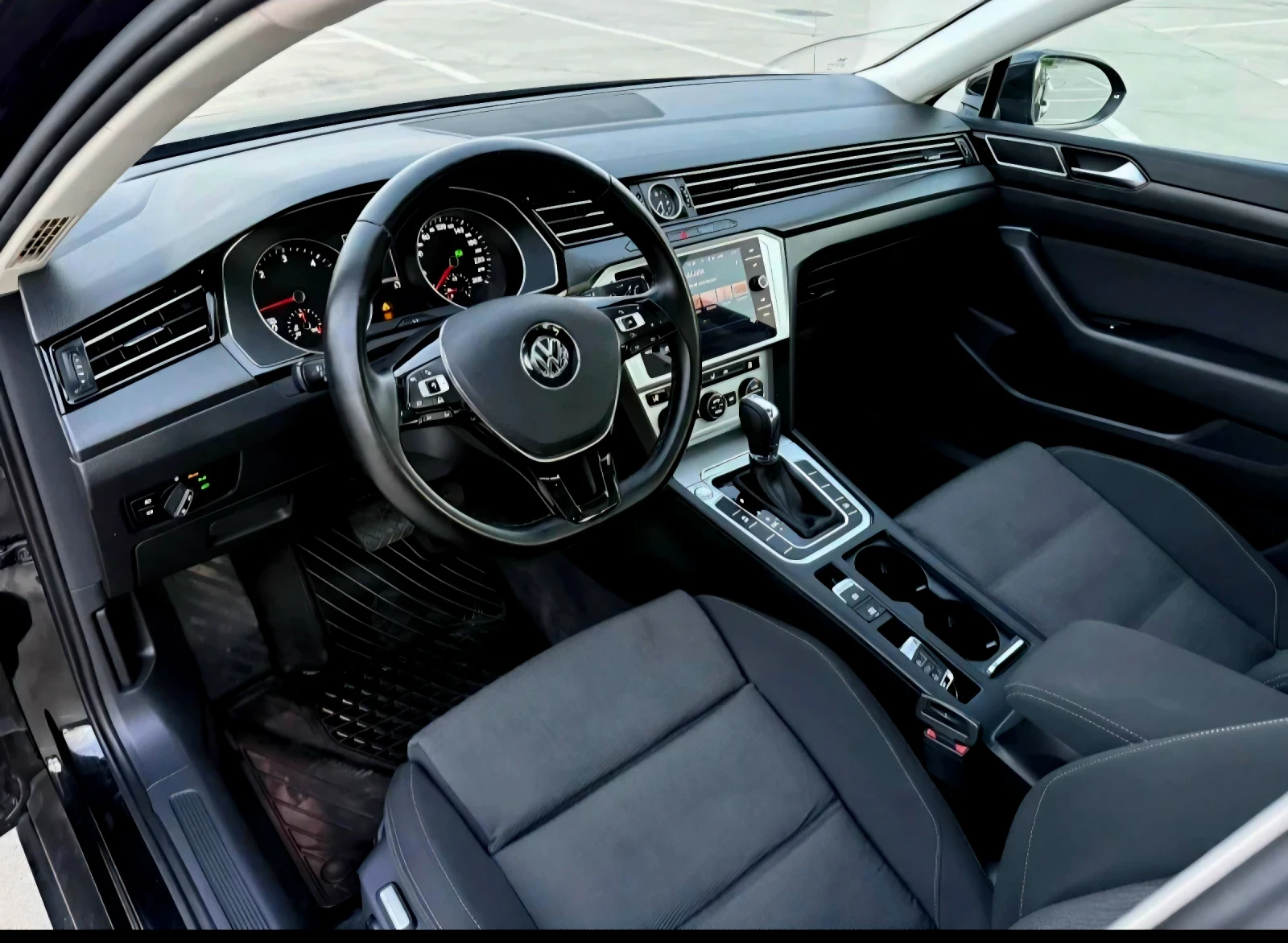 VW Passat 1.6 TDI DSG/DISTRONIC/EURO 6 - изображение 8