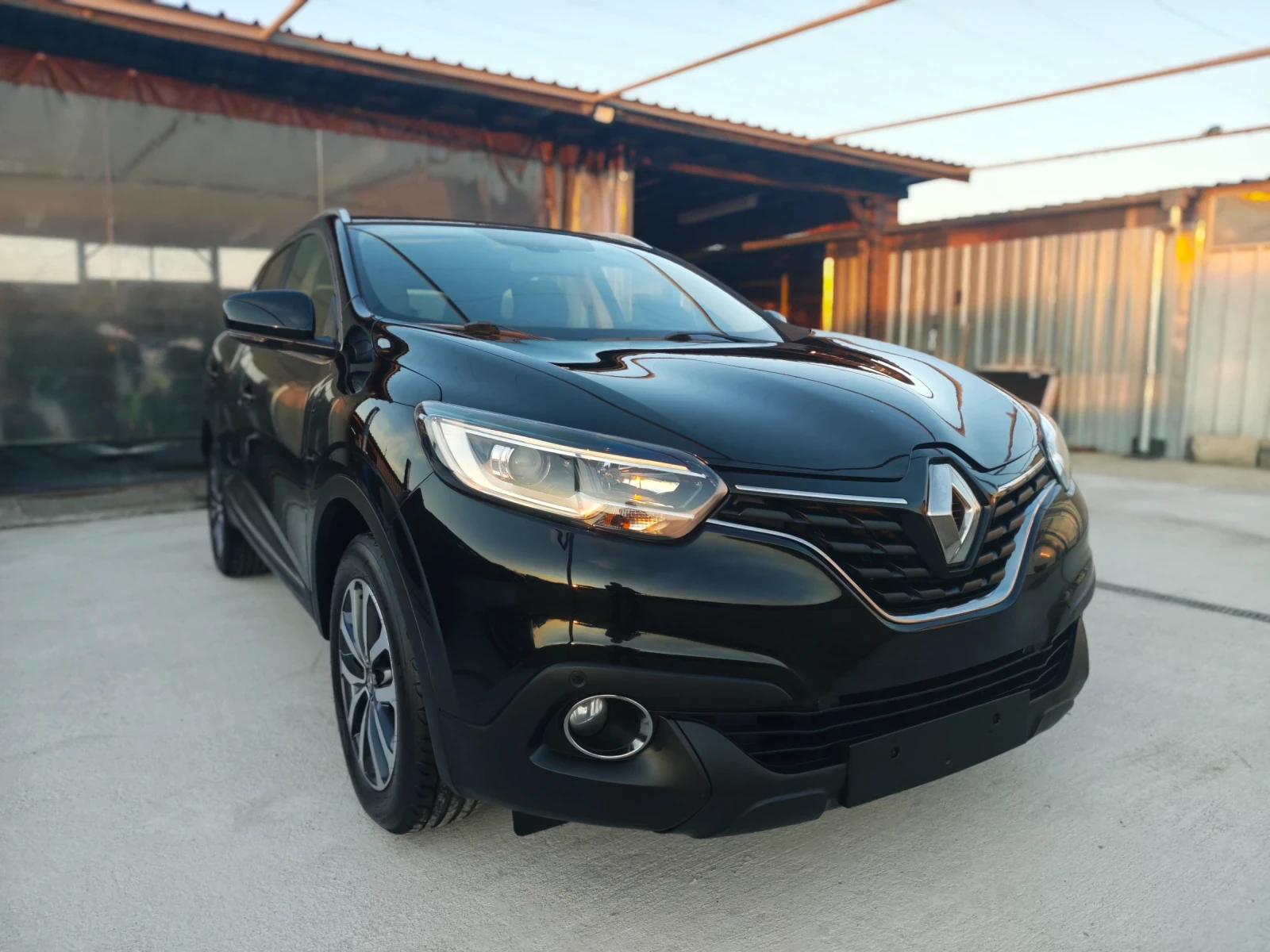 Renault Kadjar 1.5DCI* AUTO* NAVI* DIGITAL* FULL* КАТО НОВ*  - изображение 2