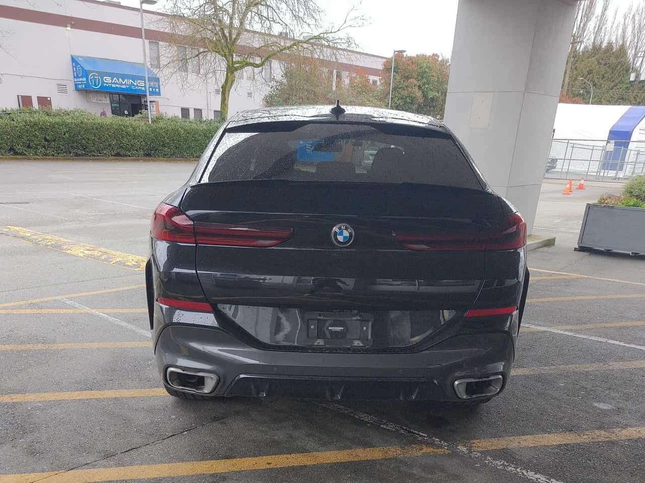 BMW X6 xDrive40i M PACK/ЛАЗЕРИ/360/ДИСТРОНИК/ПАНОРАМА, снимка 5 - Автомобили и джипове - 53750784