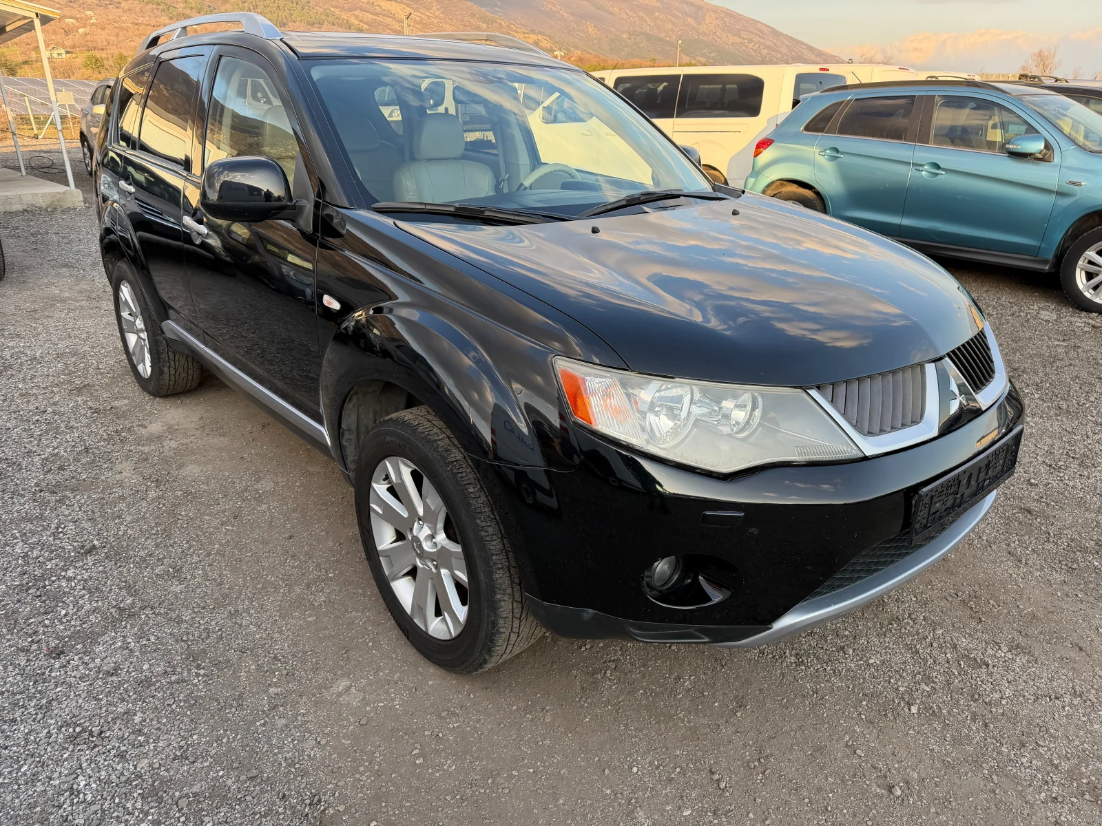 Mitsubishi Outlander 2.4 ГАЗ ГЪРЦИЯ 120000 КМ УНИКАТ, снимка 3 - Автомобили и джипове - 53851438