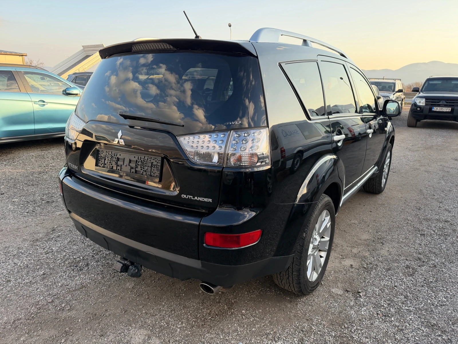 Mitsubishi Outlander 2.4 ГАЗ ГЪРЦИЯ 120000 КМ УНИКАТ, снимка 5 - Автомобили и джипове - 53851438