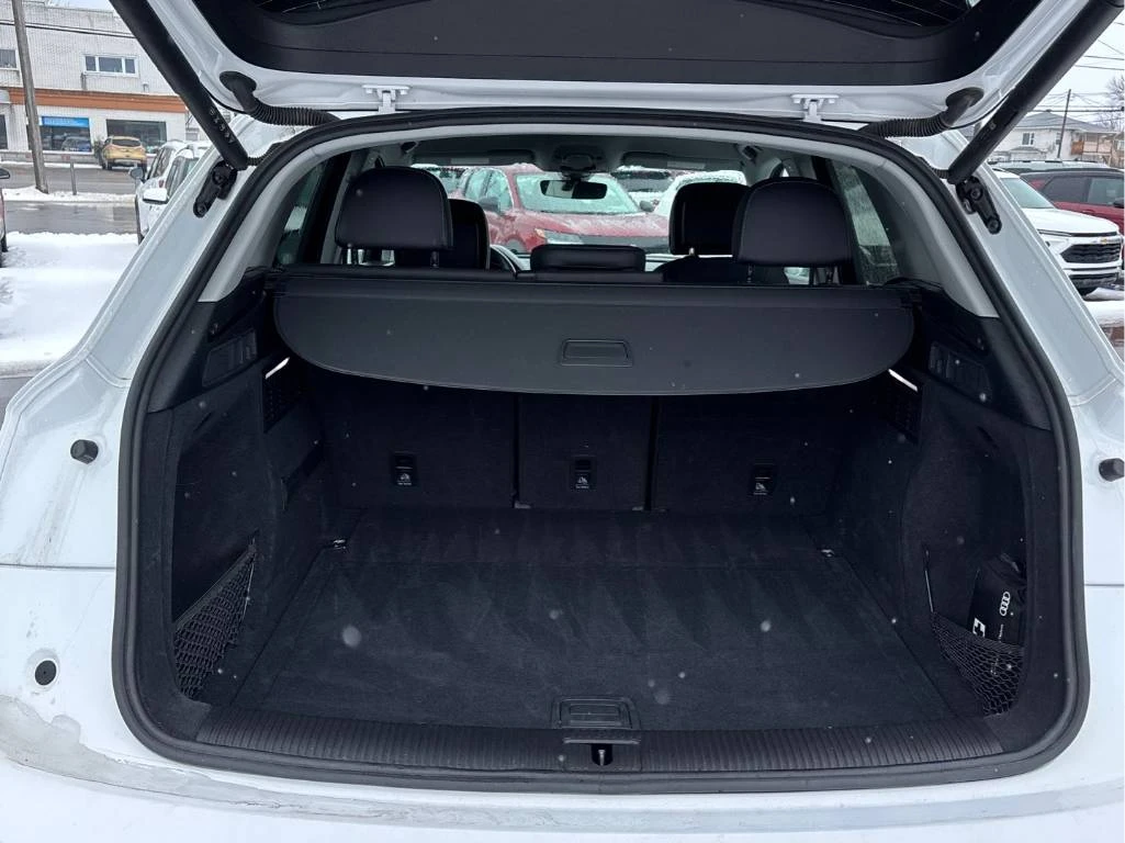 Audi Q5 CARFAX* Komfort 45 TFSI * KEYLESS * ДВА КЛЮЧА, снимка 9 - Автомобили и джипове - 53892749