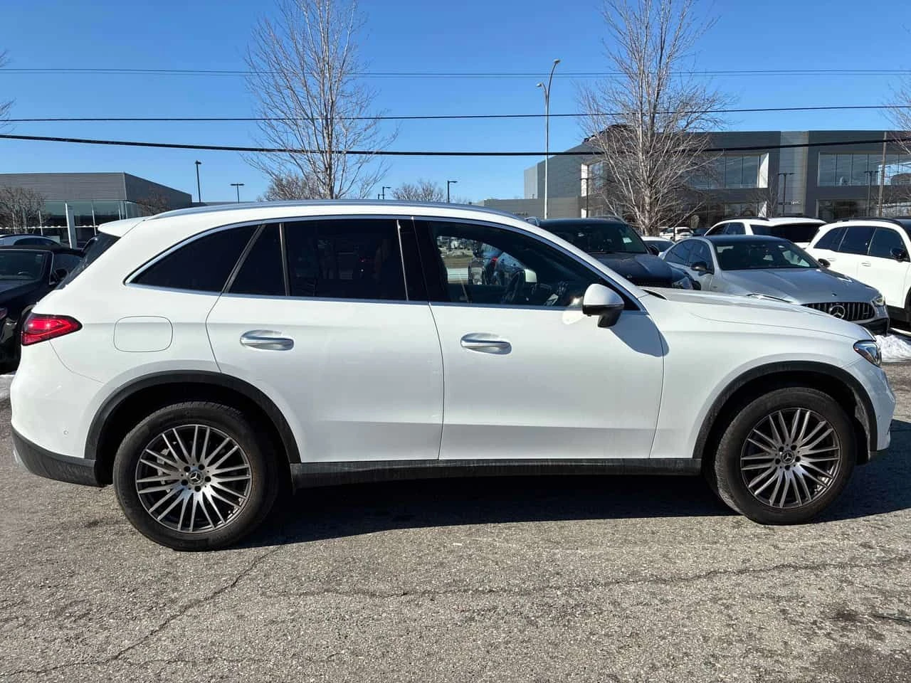 Mercedes-Benz GLC 300 * ПРЕДСТАВИТЕЛСТВО * ПОДГРЕВ * 360 * ПАМЕТ, снимка 3 - Автомобили и джипове - 54000378