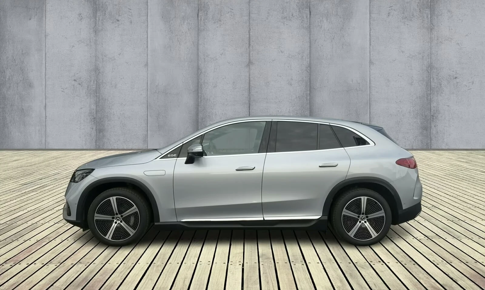 Mercedes-Benz EQE 350+ SUV Burmester PANO MultiB DIST 360 Winter Pac, снимка 3 - Автомобили и джипове - 54589710