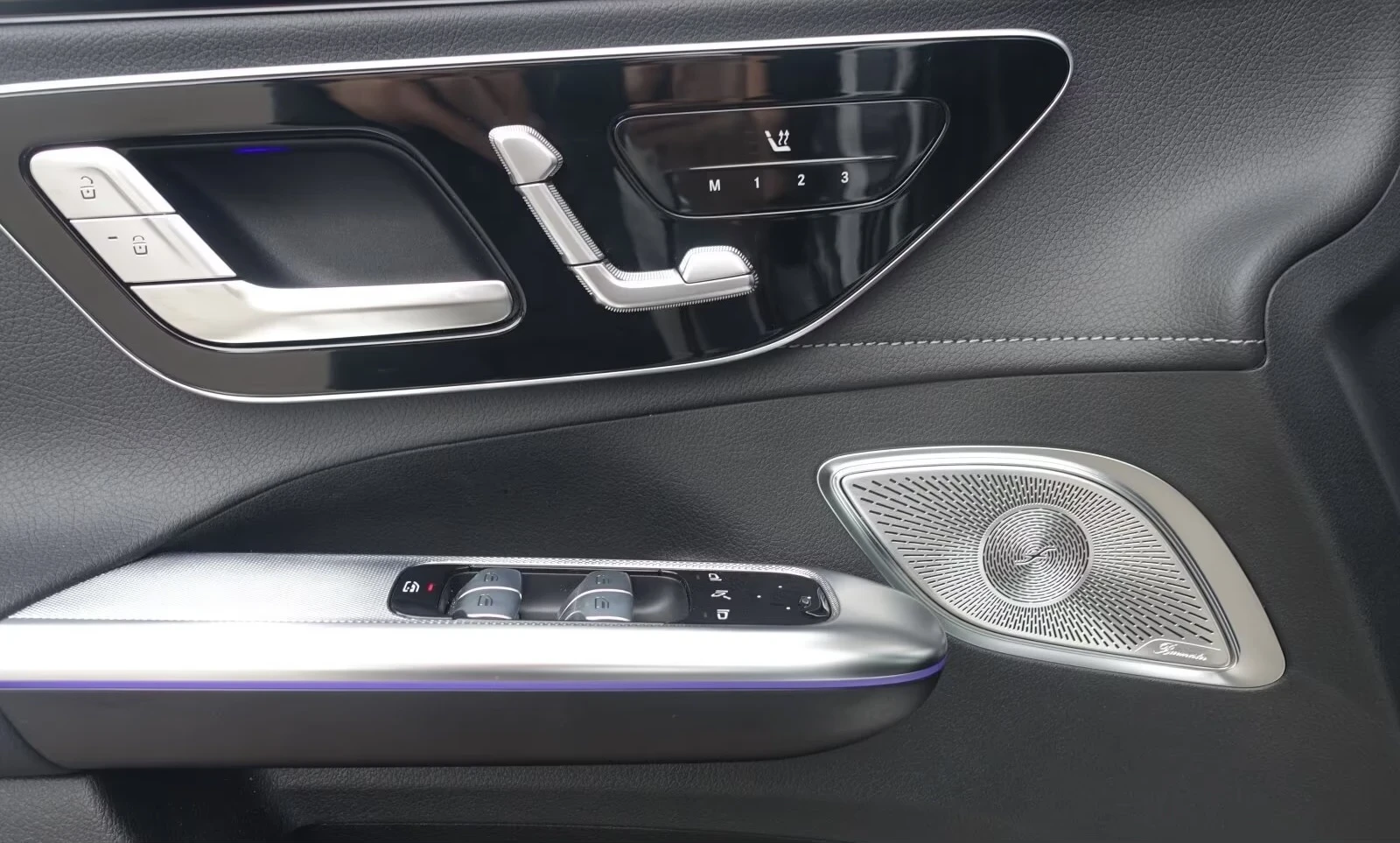 Mercedes-Benz EQE 350+ SUV Burmester PANO MultiB DIST 360 Winter Pac, снимка 8 - Автомобили и джипове - 54589710