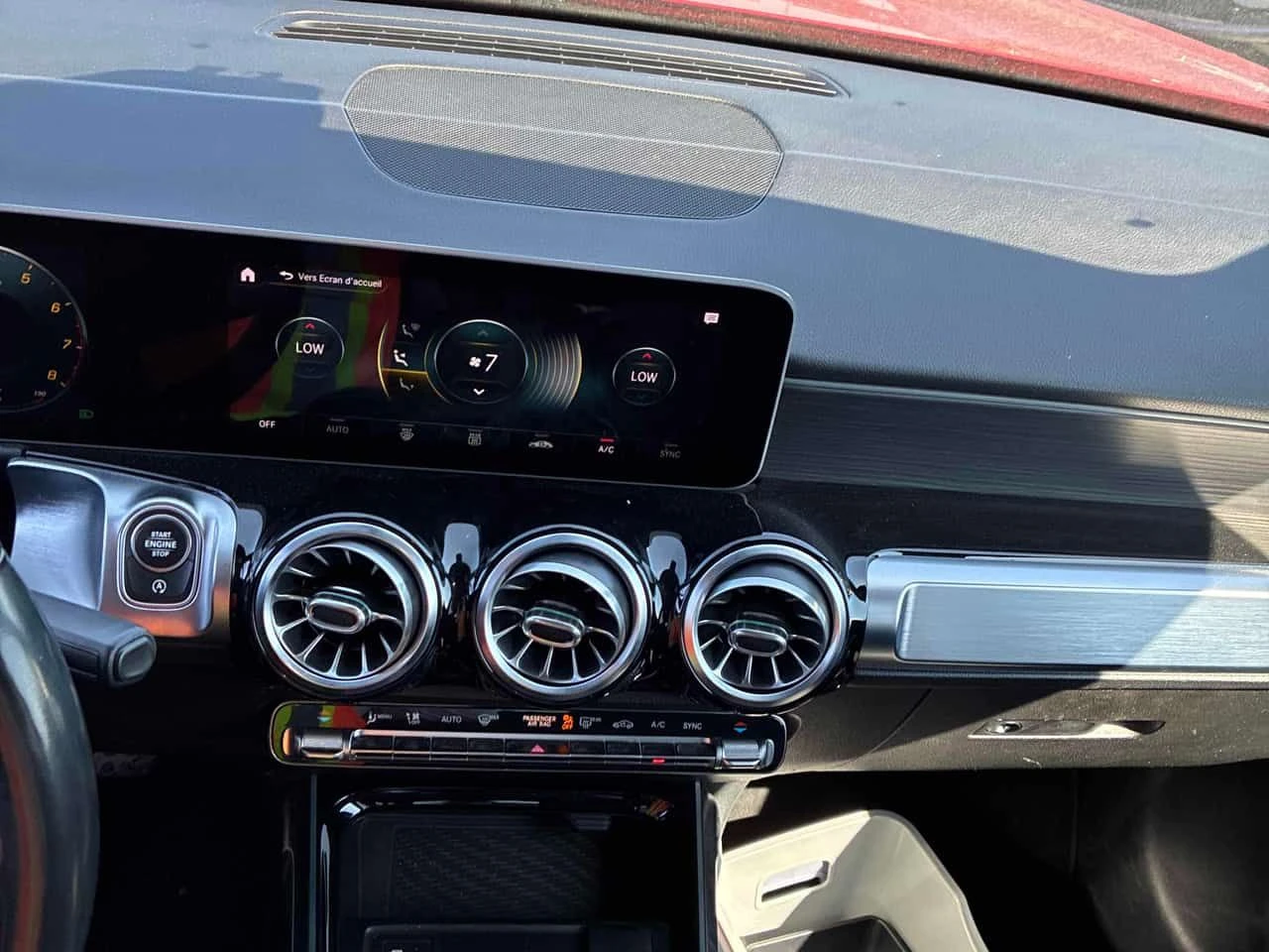 Mercedes-Benz GLB 250 | CARFAX | ������� | �������� | ��� ����� |  | Mobile.bg � ����������� 9