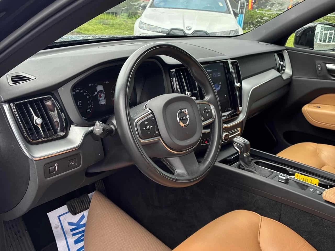 Volvo XC60 | Momentum | CARFAX | БЕЗ ПЪРВОНАЧАЛНА ВНОСКА, снимка 10 - Автомобили и джипове - 55054173