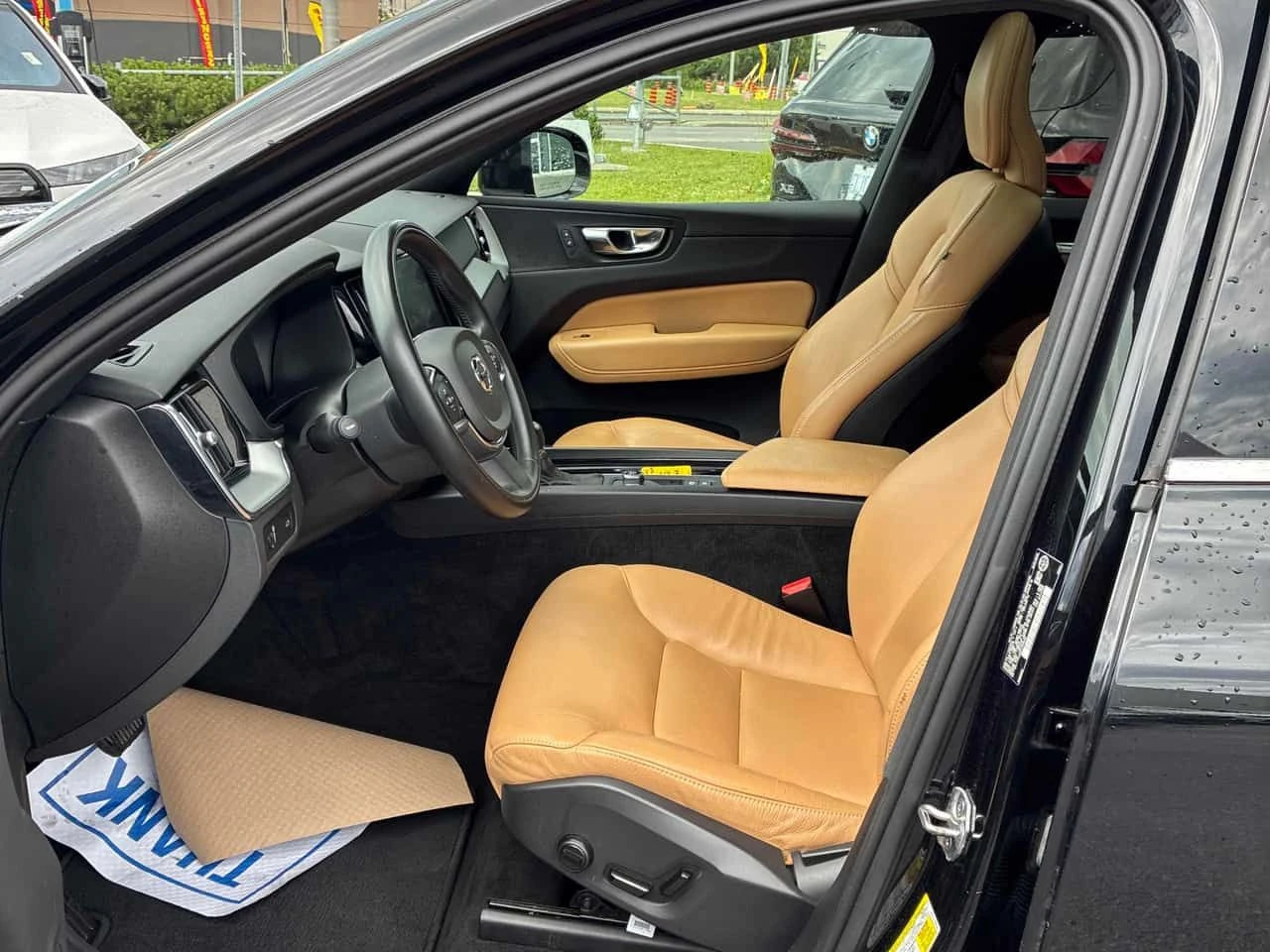 Volvo XC60 | Momentum | CARFAX | БЕЗ ПЪРВОНАЧАЛНА ВНОСКА, снимка 8 - Автомобили и джипове - 55054173