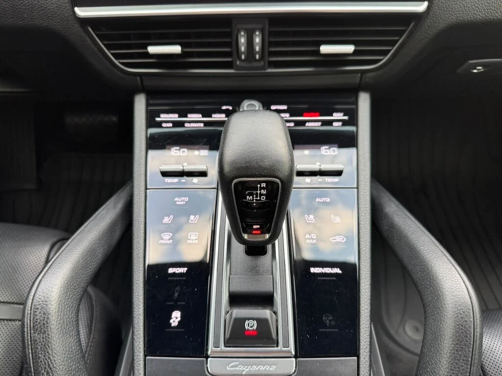 Porsche Cayenne ПОДГРЕВ* ОБДУХВАНЕ* 360КАМЕРА* LANE* ASSIST* , снимка 11 - Автомобили и джипове - 55575785