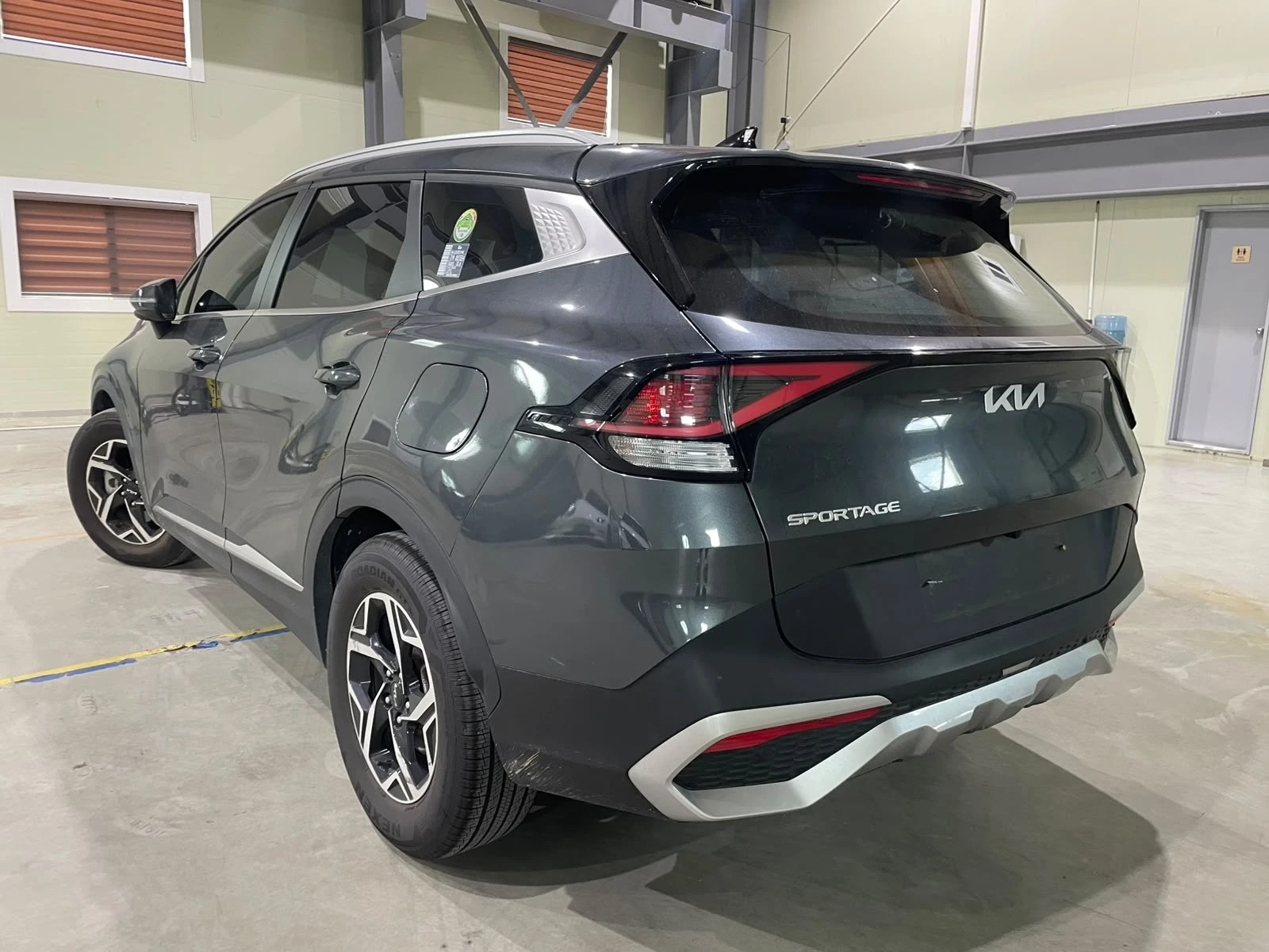 Kia Sportage 2.0D ! 2WD ! Prestige !, снимка 6 - Автомобили и джипове - 55702991