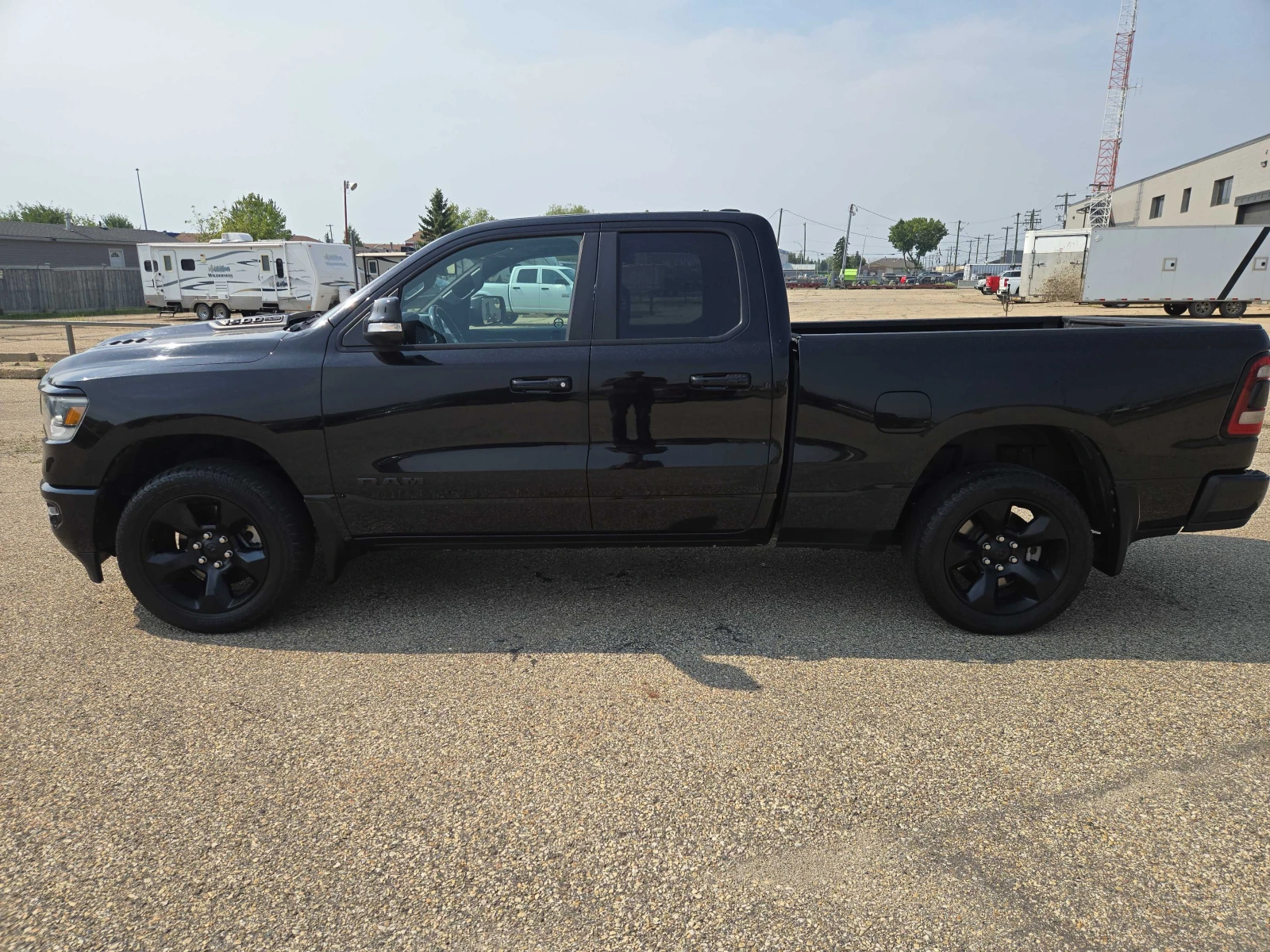 Dodge RAM 1500 * Sport * CARFAX * БЕЗ ПЪРВОНАЧАЛНА ВНОСКА, снимка 2 - Автомобили и джипове - 55876057