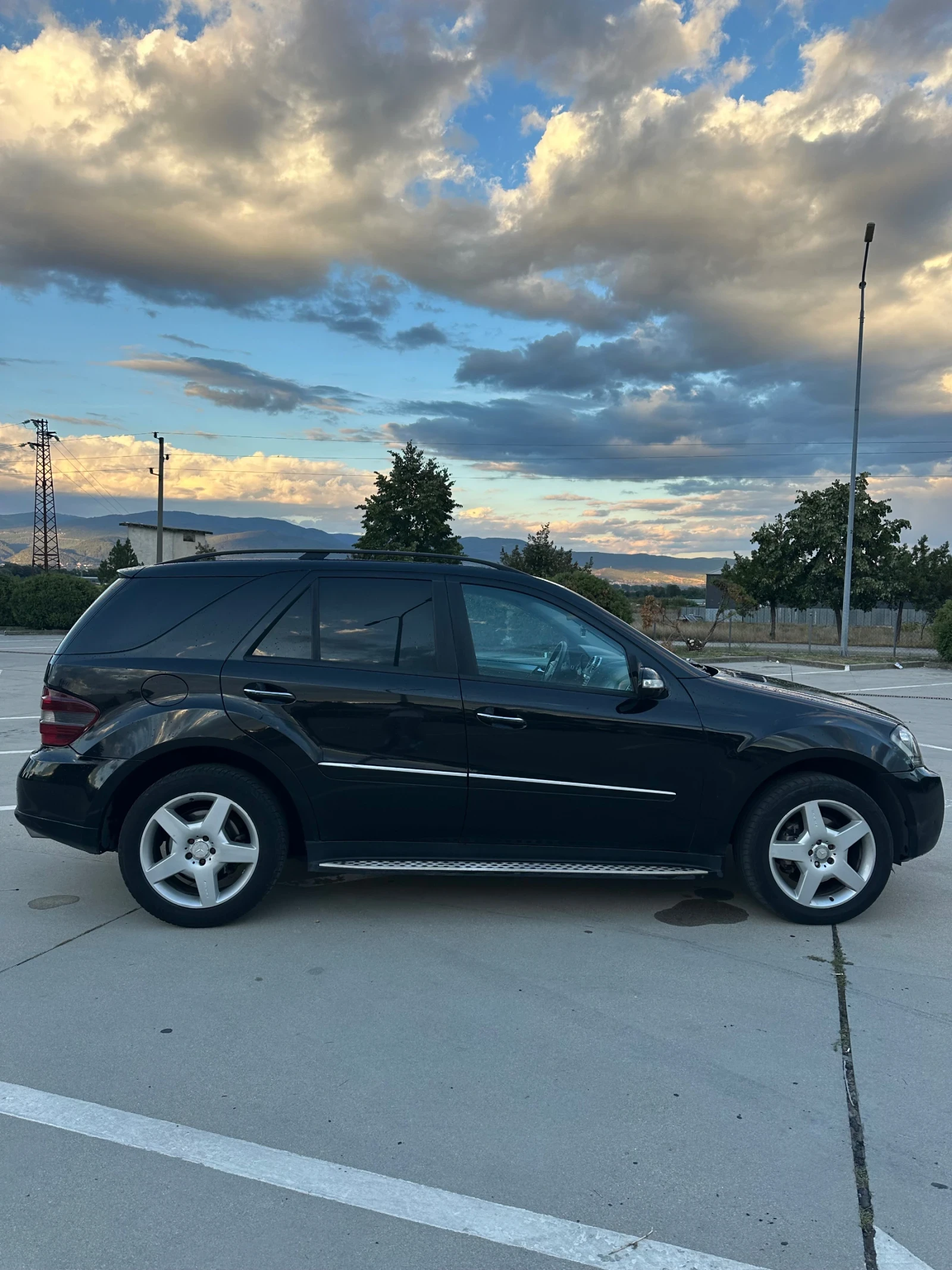 Mercedes-Benz ML 350 4MATIC FABRIC AMG Pack GAZ BENZIN, снимка 7 - Автомобили и джипове - 56220991