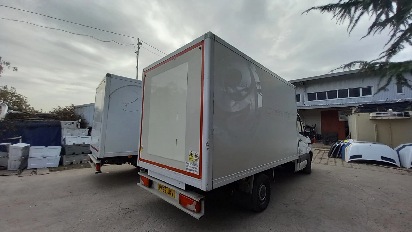 Mercedes-Benz Sprinter НА ЧАСТИ  - изображение 8