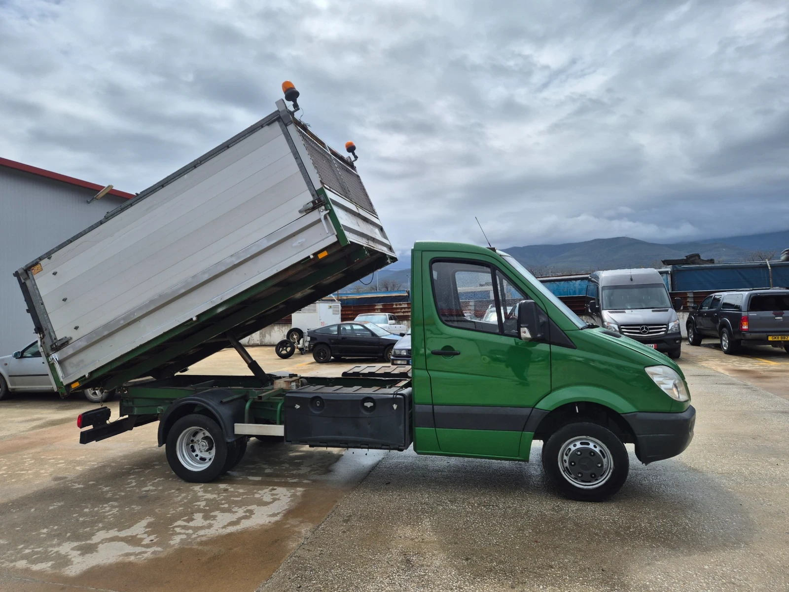 Mercedes-Benz Sprinter Самосвал - изображение 4