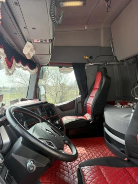 Renault T КОМПОЗИЦИЯ, снимка 3