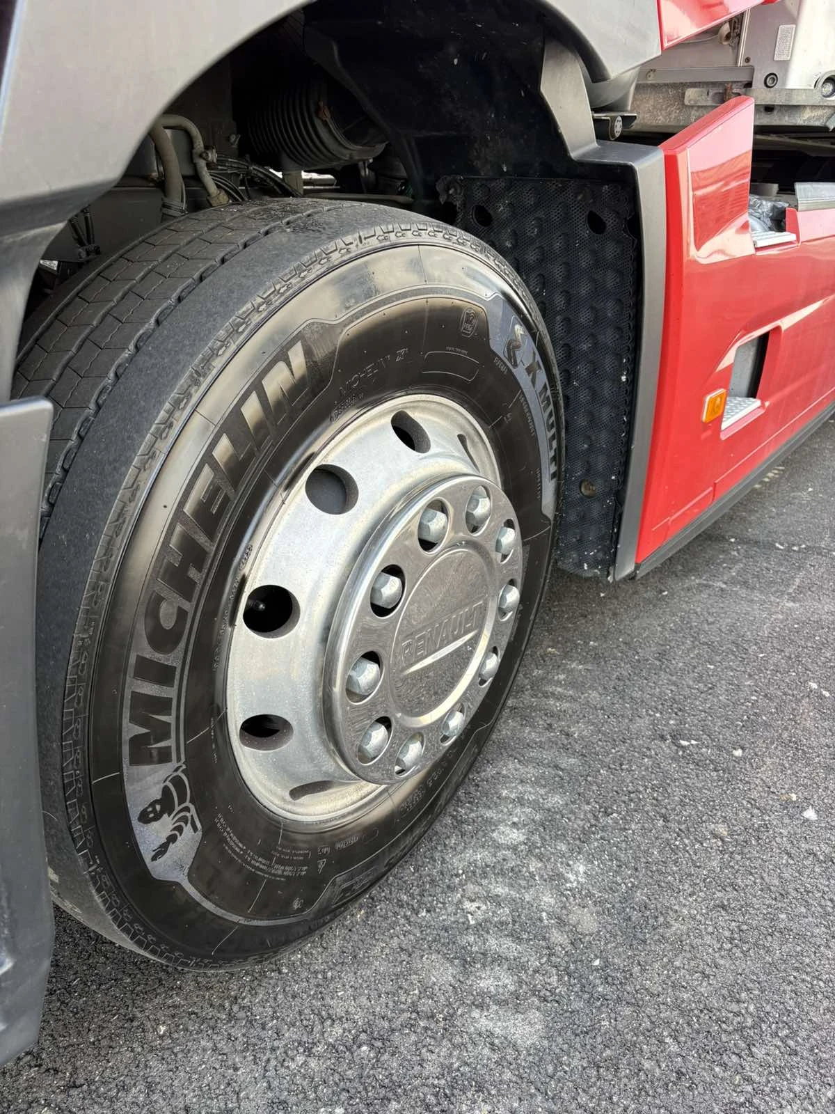 Renault T КОМПОЗИЦИЯ, снимка 2 - Камиони - 53871448