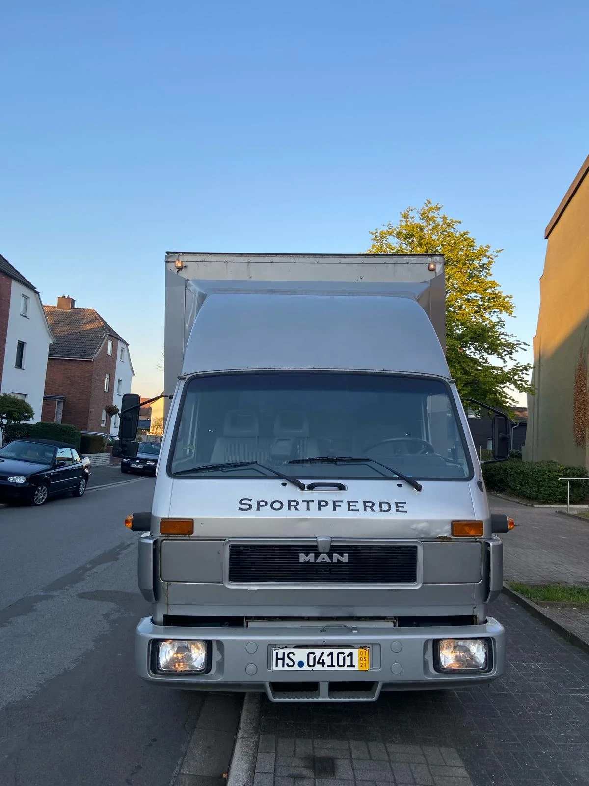 Man 8.163 Спицялен за животни