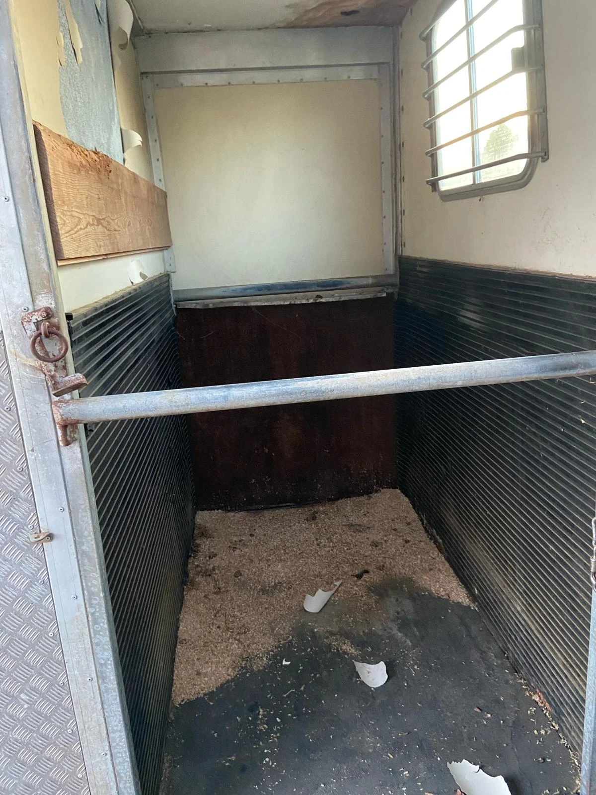 Man 8.163 Спицялен за животни, снимка 15 - Камиони - 53959769