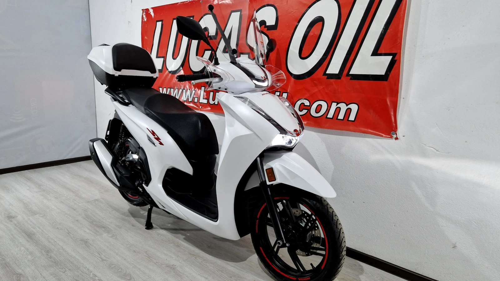 Honda Sh 350i SPORT ABS, LED, TC 2022г. | Mobile.bg — изображение 1