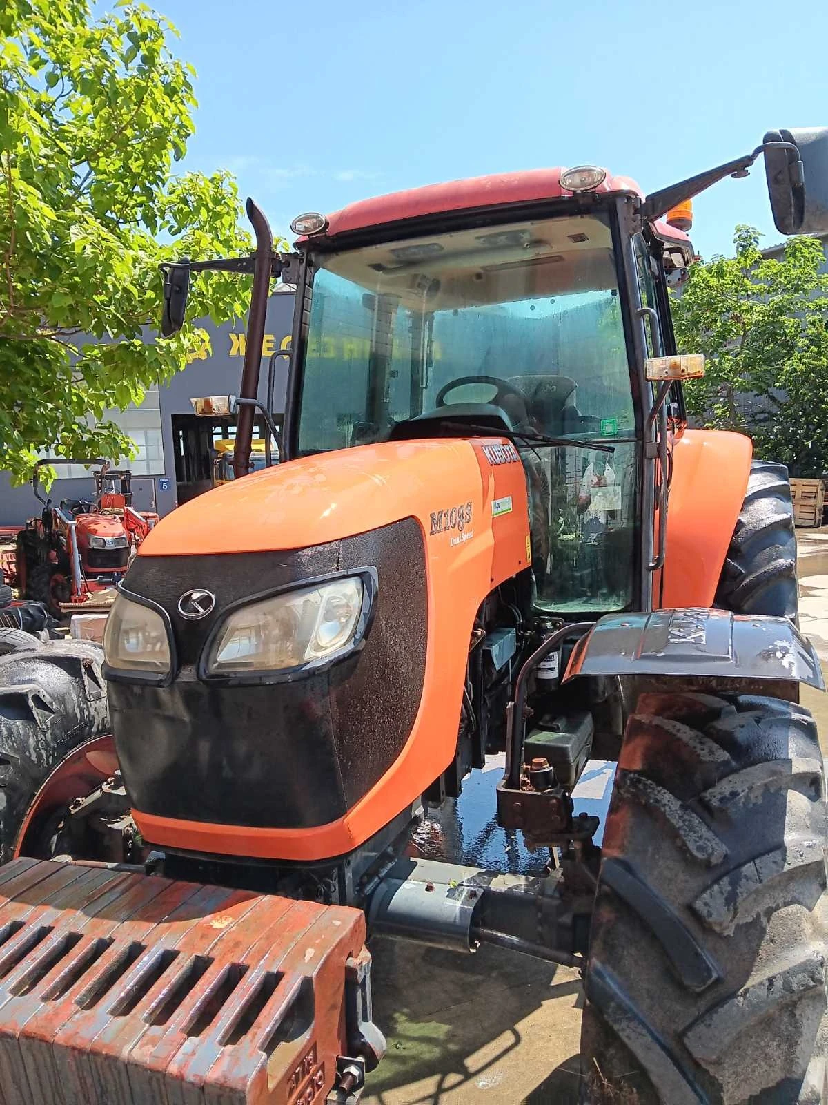 Трактор Kubota M108S - изображение 8