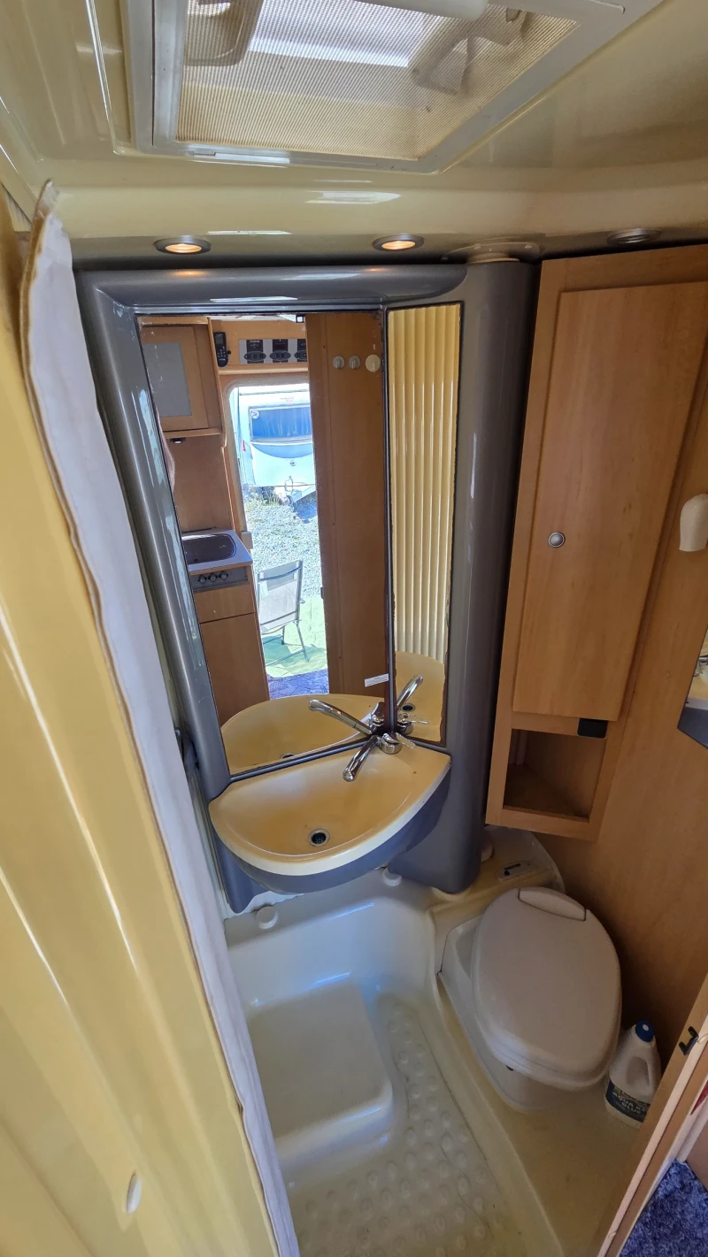 Кемпер Dethleffs ADVANTAGE- XXL гараж.Климатик 150hp, снимка 10 - Каравани и кемпери - 51758593