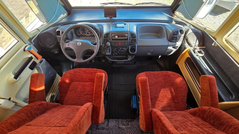 Кемпер Dethleffs ADVANTAGE- XXL гараж.Климатик 150hp, снимка 12 - Каравани и кемпери - 51758593