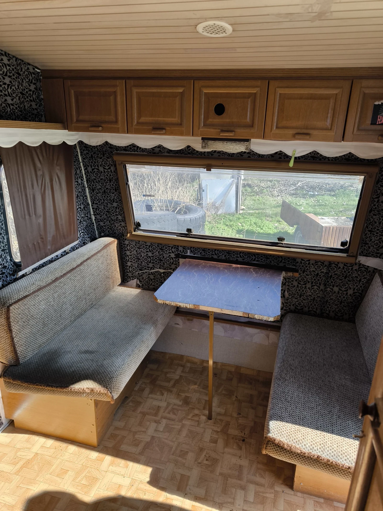 Каравана Hobby, снимка 6 - Каравани и кемпери - 53482317