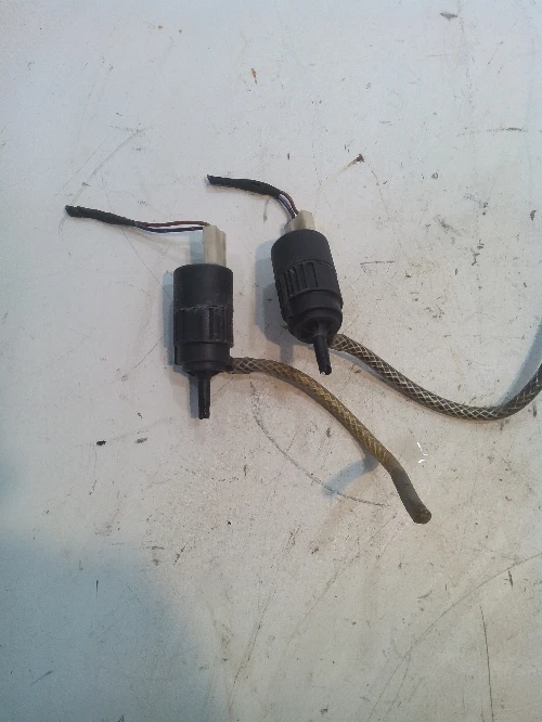 Помпа чистачки за Мерцедес Вито 2.3TD