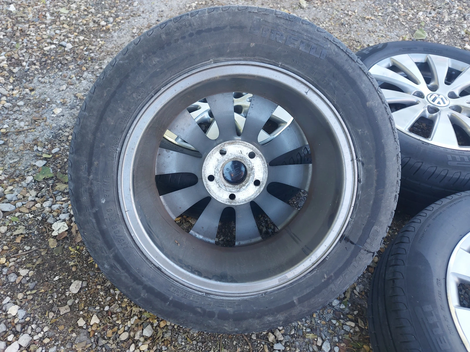    215/55R16  VW | Mobile.bg   6