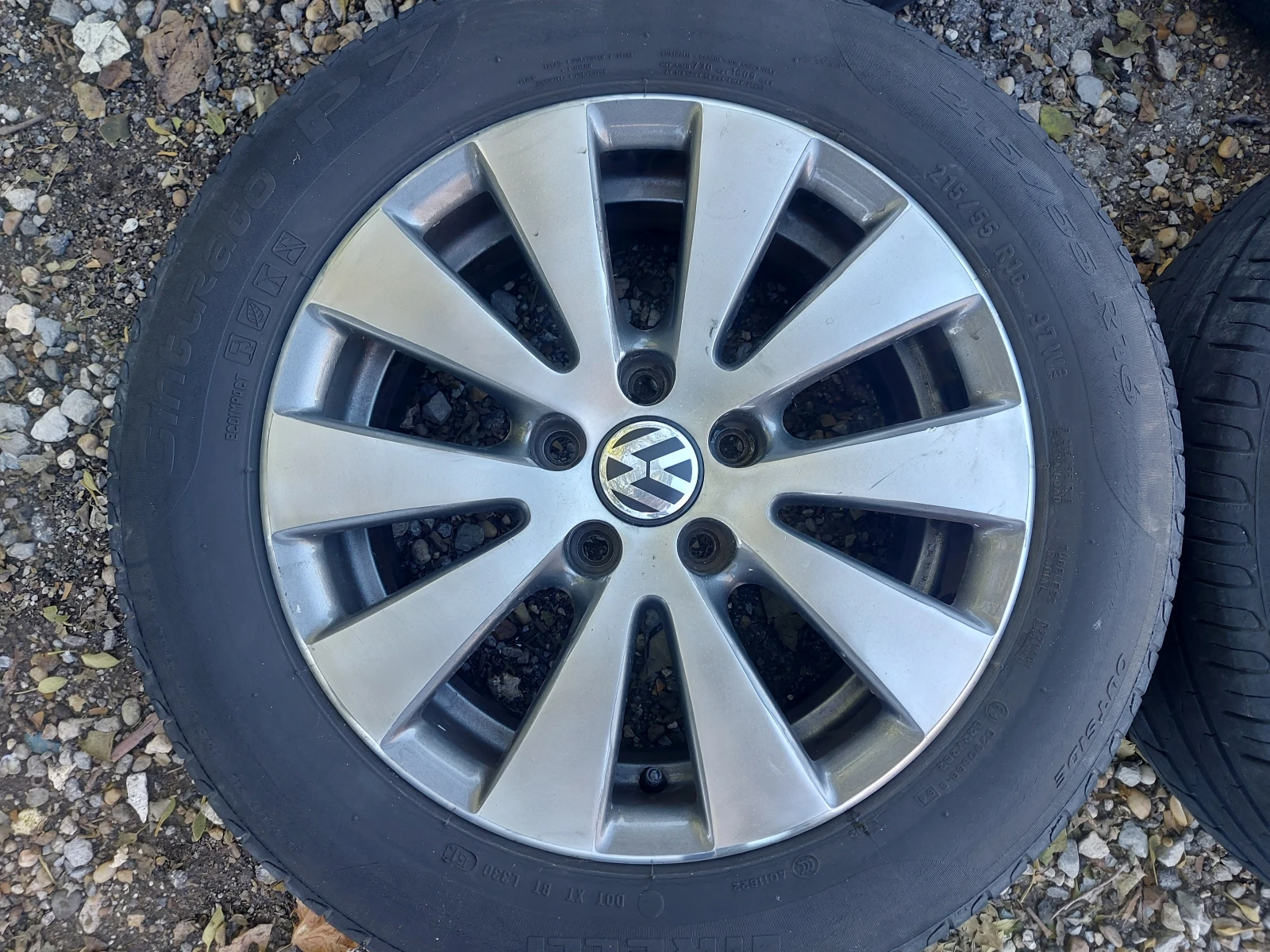    215/55R16  VW | Mobile.bg   3