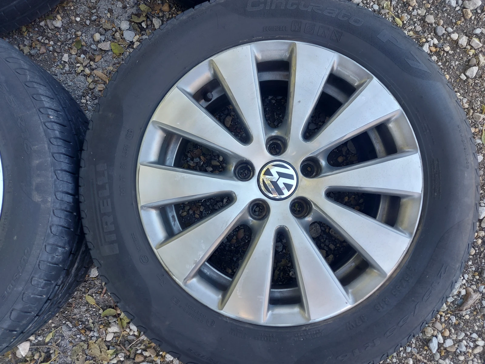    215/55R16  VW | Mobile.bg   2