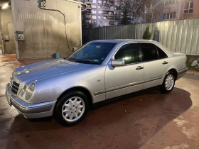 Mercedes-Benz E 250, снимка 3