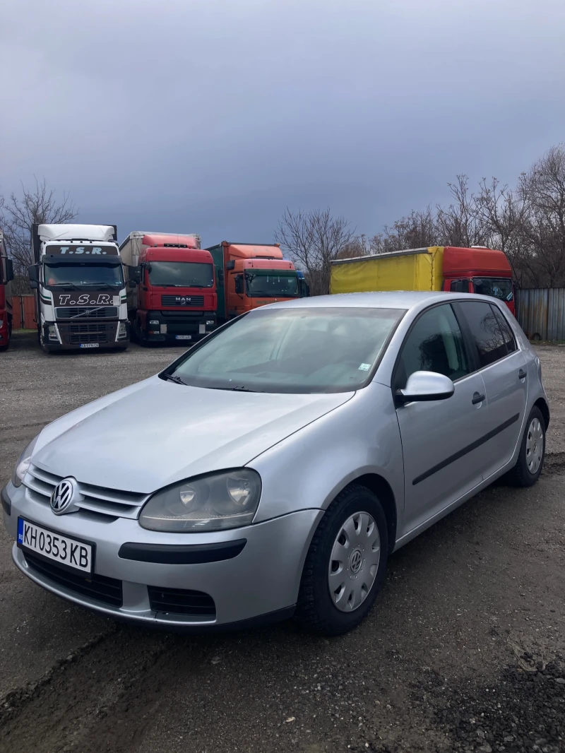 VW Golf, снимка 1 - Автомобили и джипове - 47718739