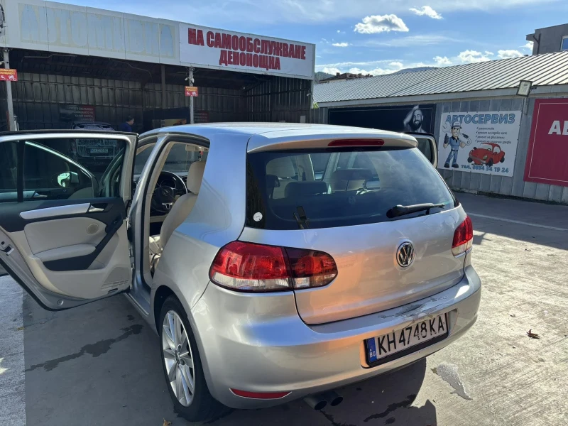 VW Golf, снимка 10 - Автомобили и джипове - 47610095