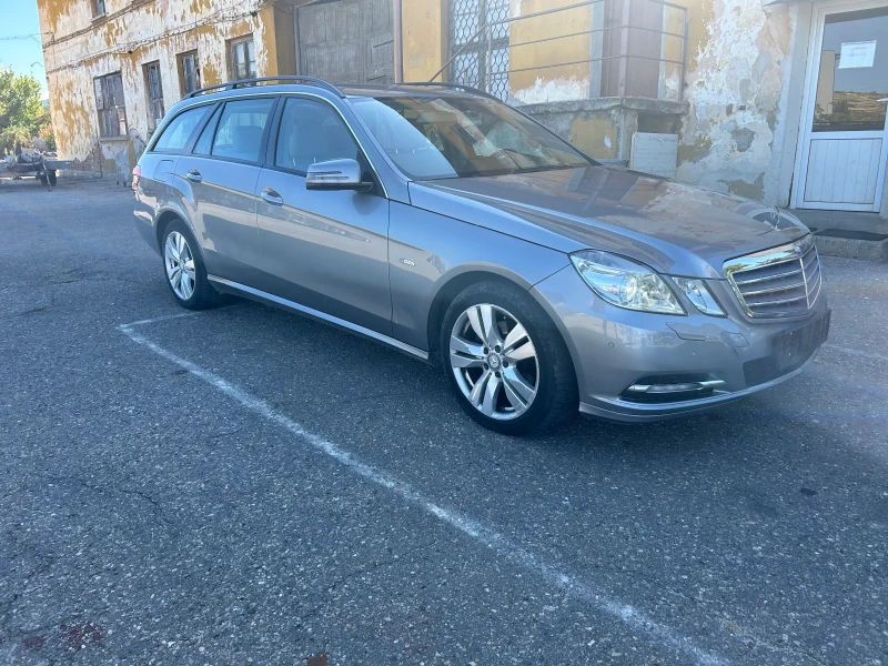 Mercedes-Benz E 220 170 к.с 7g Tronic, снимка 9 - Автомобили и джипове - 47753289