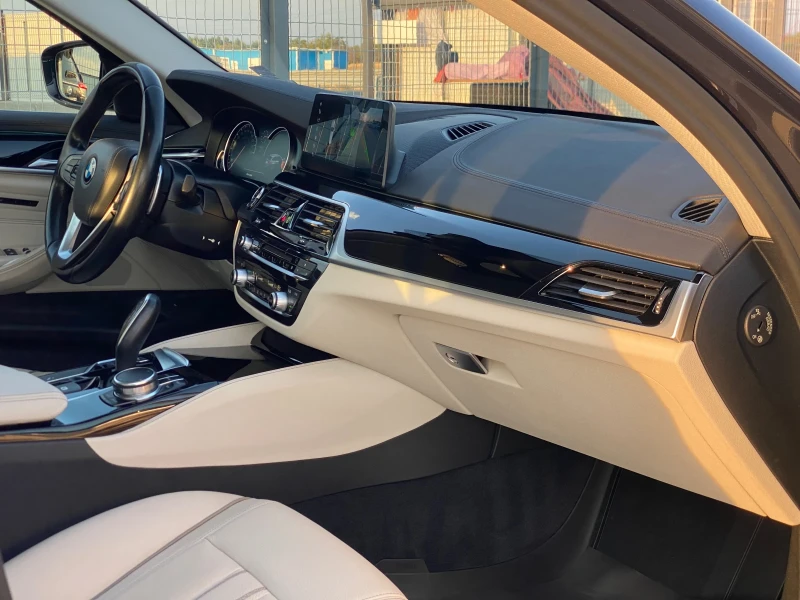 BMW 520 D* 2018* 182.000KM* НОВА* , снимка 12 - Автомобили и джипове - 47784447