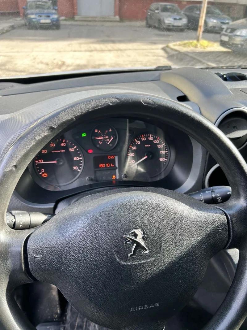 Peugeot Partner 1.5, снимка 6 - Автомобили и джипове - 48062903