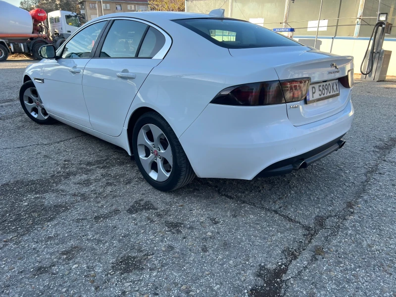 Jaguar XE 2.0 Turvo, Navi, Byala Koja, снимка 6 - Автомобили и джипове - 48245989