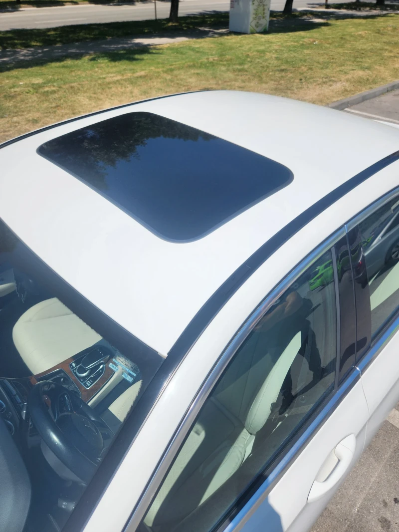 Mercedes-Benz E 300, снимка 9 - Автомобили и джипове - 52497434