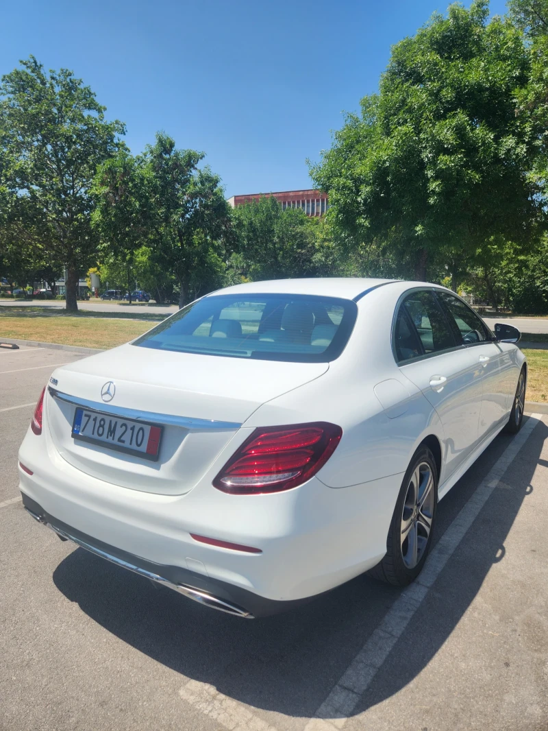 Mercedes-Benz E 300, снимка 5 - Автомобили и джипове - 52497434