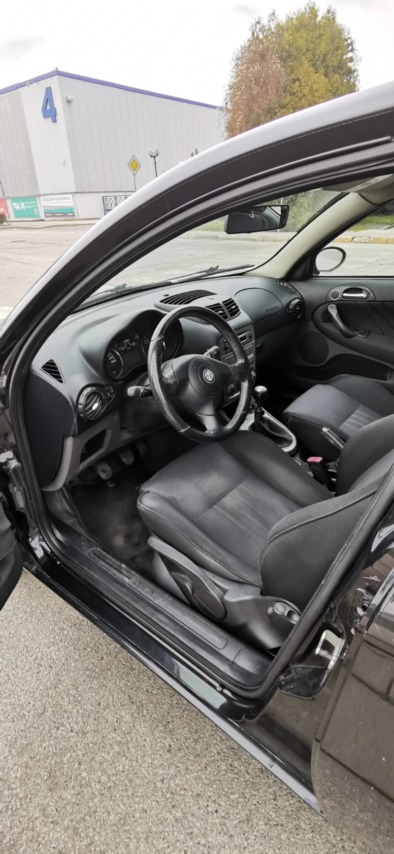 Alfa Romeo 147 Collezione, снимка 5 - Автомобили и джипове - 53171128