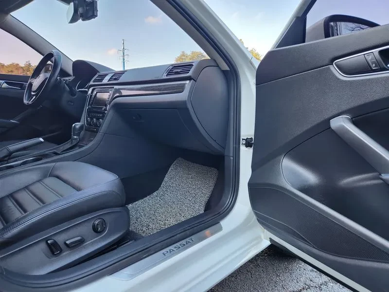 VW Passat  2.0 Tsi B7, снимка 15 - Автомобили и джипове - 55062432
