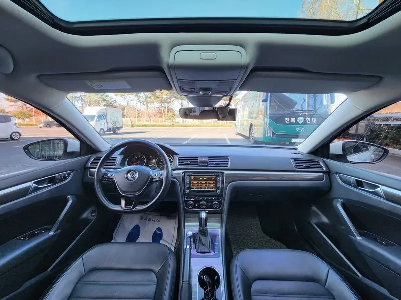 VW Passat  2.0 Tsi B7, снимка 9 - Автомобили и джипове - 55062432